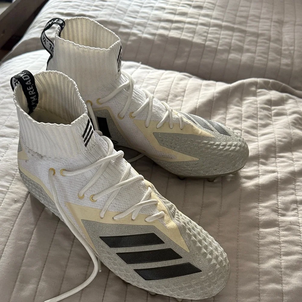adidas White & Silver High-Top Soccer Cleats with Cream Accent 9.5